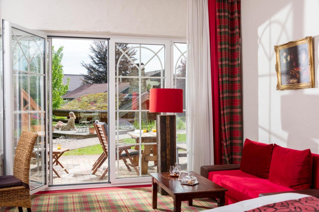 Wellnesshotel Seeschloesschen - Privat- Spa & Naturresort Зенфтенберг Экстерьер фото
