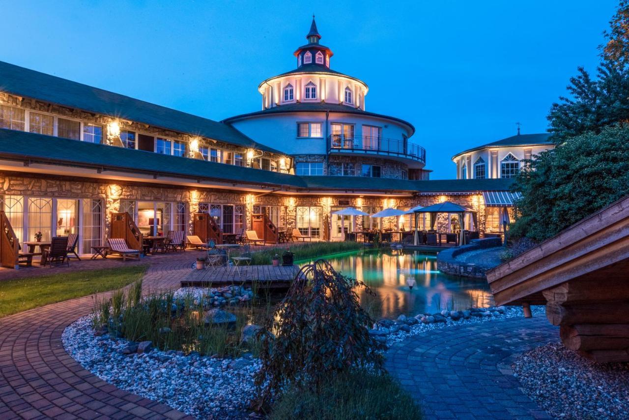 Wellnesshotel Seeschloesschen - Privat- Spa & Naturresort Зенфтенберг Экстерьер фото