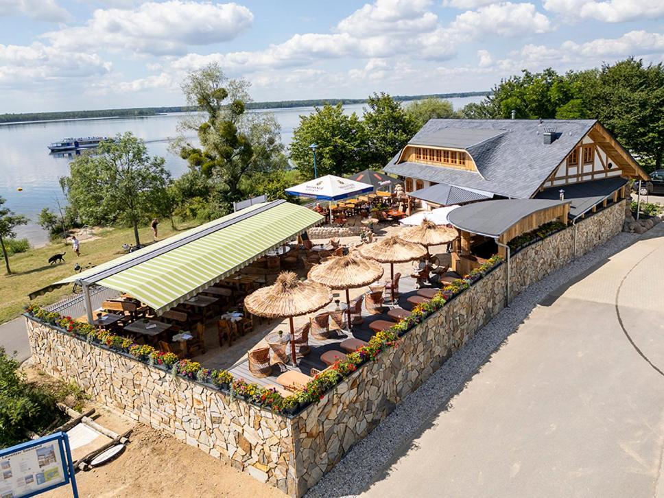 Wellnesshotel Seeschloesschen - Privat- Spa & Naturresort Зенфтенберг Экстерьер фото